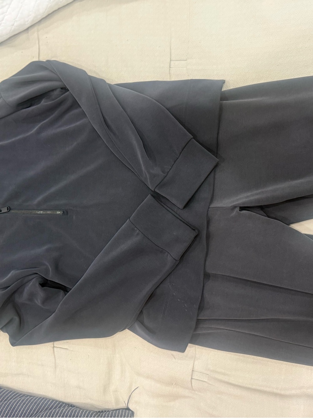 Athleta Women's Charcoal Gray Set